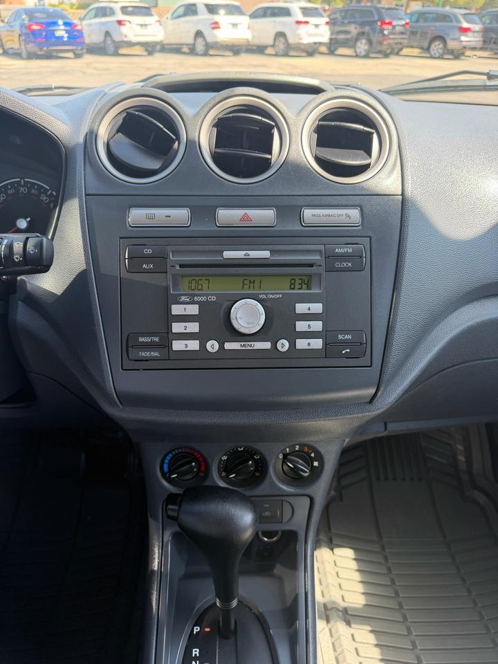 Ford Transit Connect Wagon 4dr Wgn XLT Premium 2011