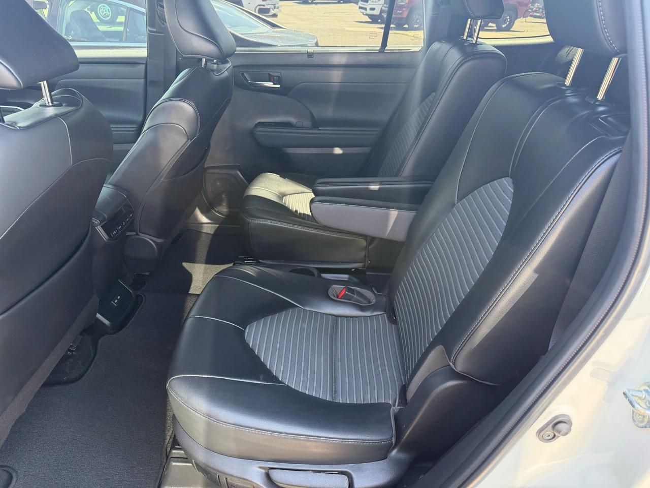 Toyota Highlander XSE AWD (Natl) 2022