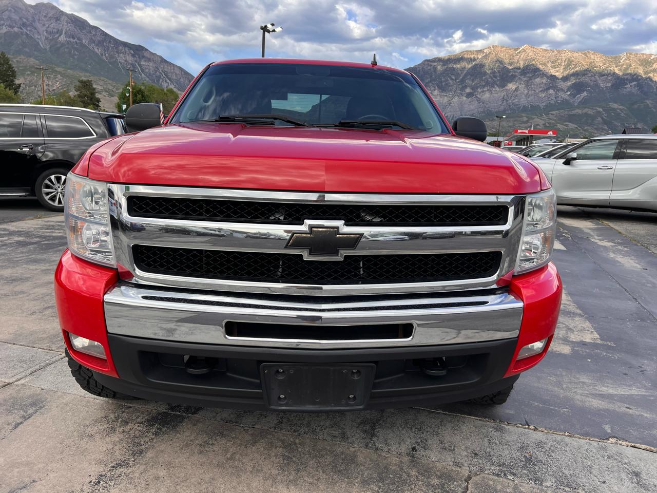Chevrolet Silverado 1500 4WD Ext Cab 143.5" LT 2011