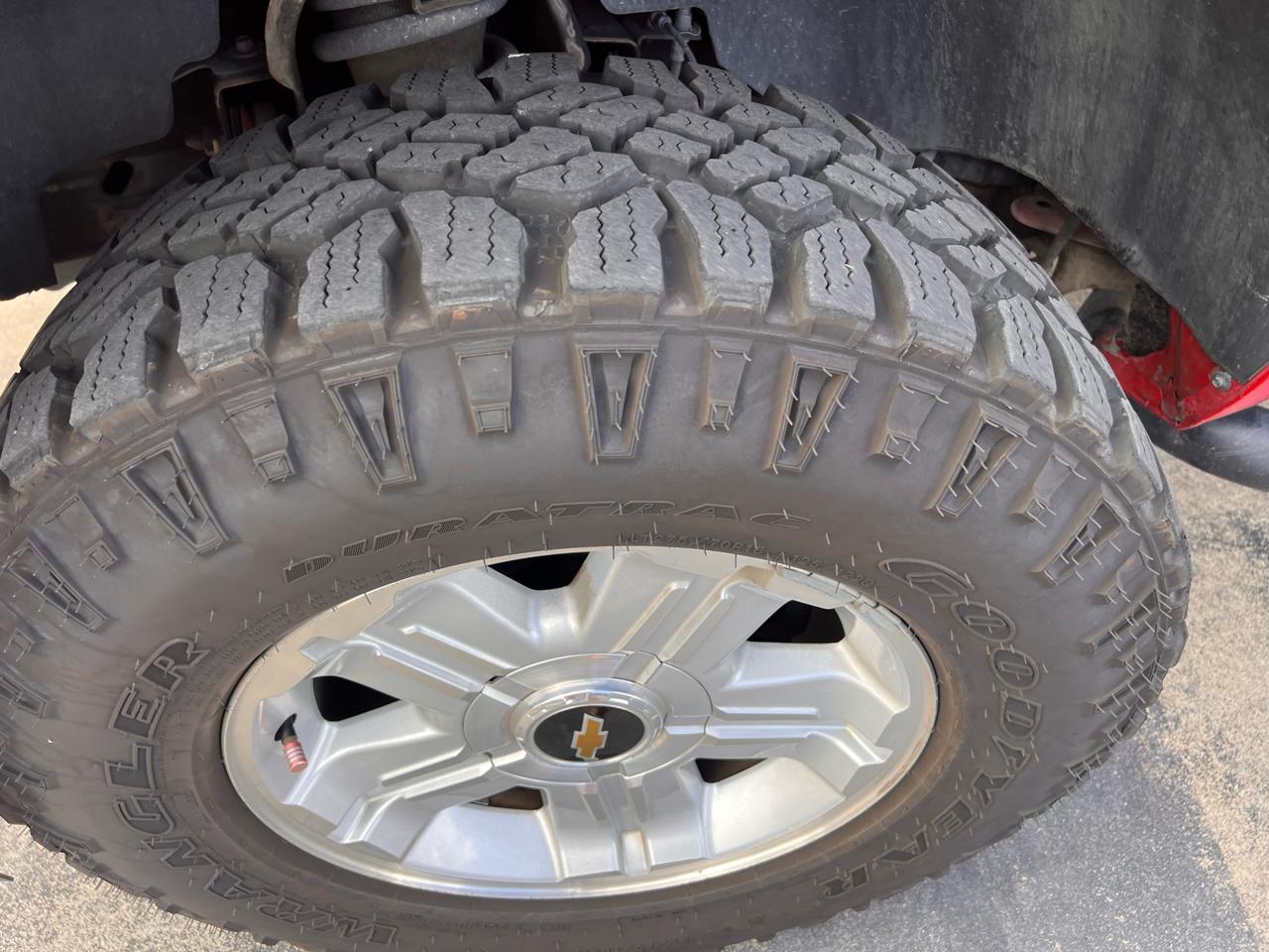 Chevrolet Silverado 1500 4WD Ext Cab 143.5" LT 2011