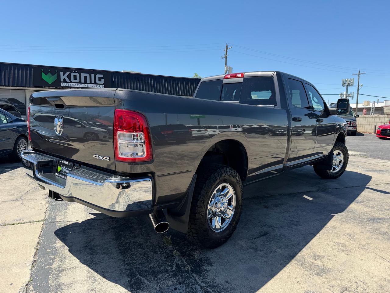 RAM 2500 Tradesman 4x4 Crew Cab 8' Box 2023