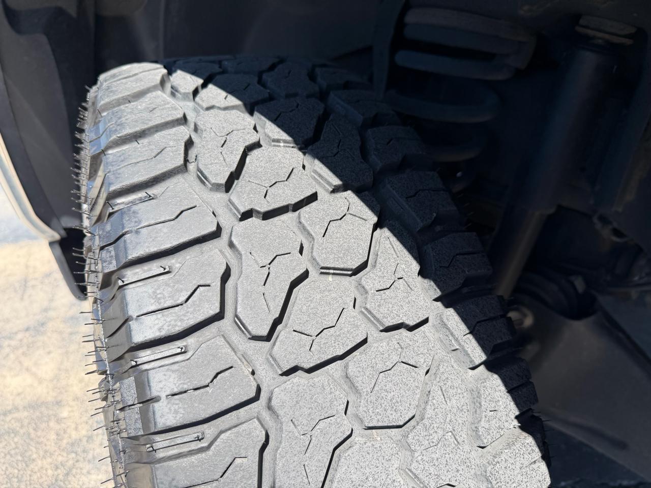 RAM 2500 Tradesman 4x4 Crew Cab 8' Box 2023