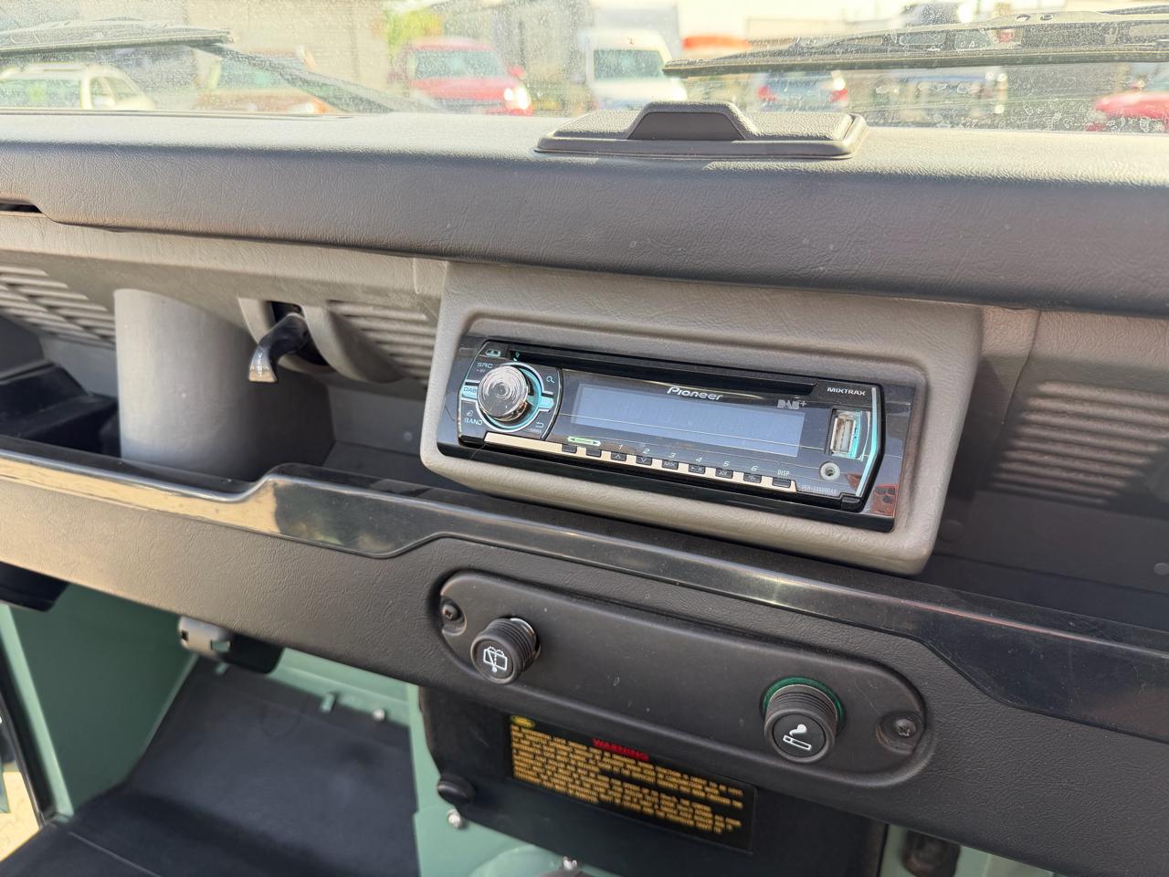 Land Rover Defender 90 2dr Convertible Soft-Top 1997