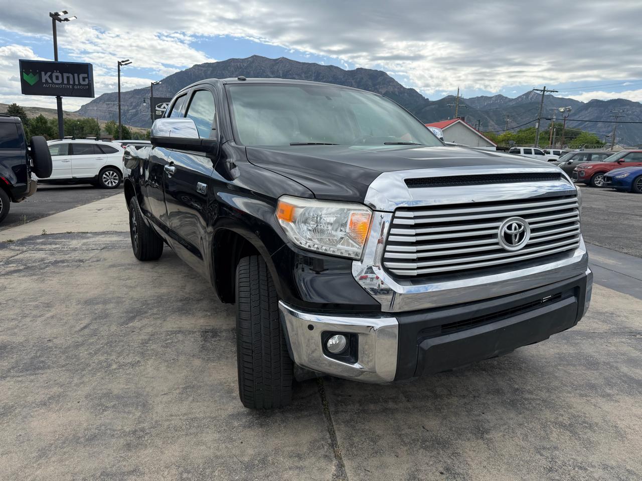 Toyota Tundra 4WD Limited Double Cab 6.5' Bed 5.7L (Natl) 2017