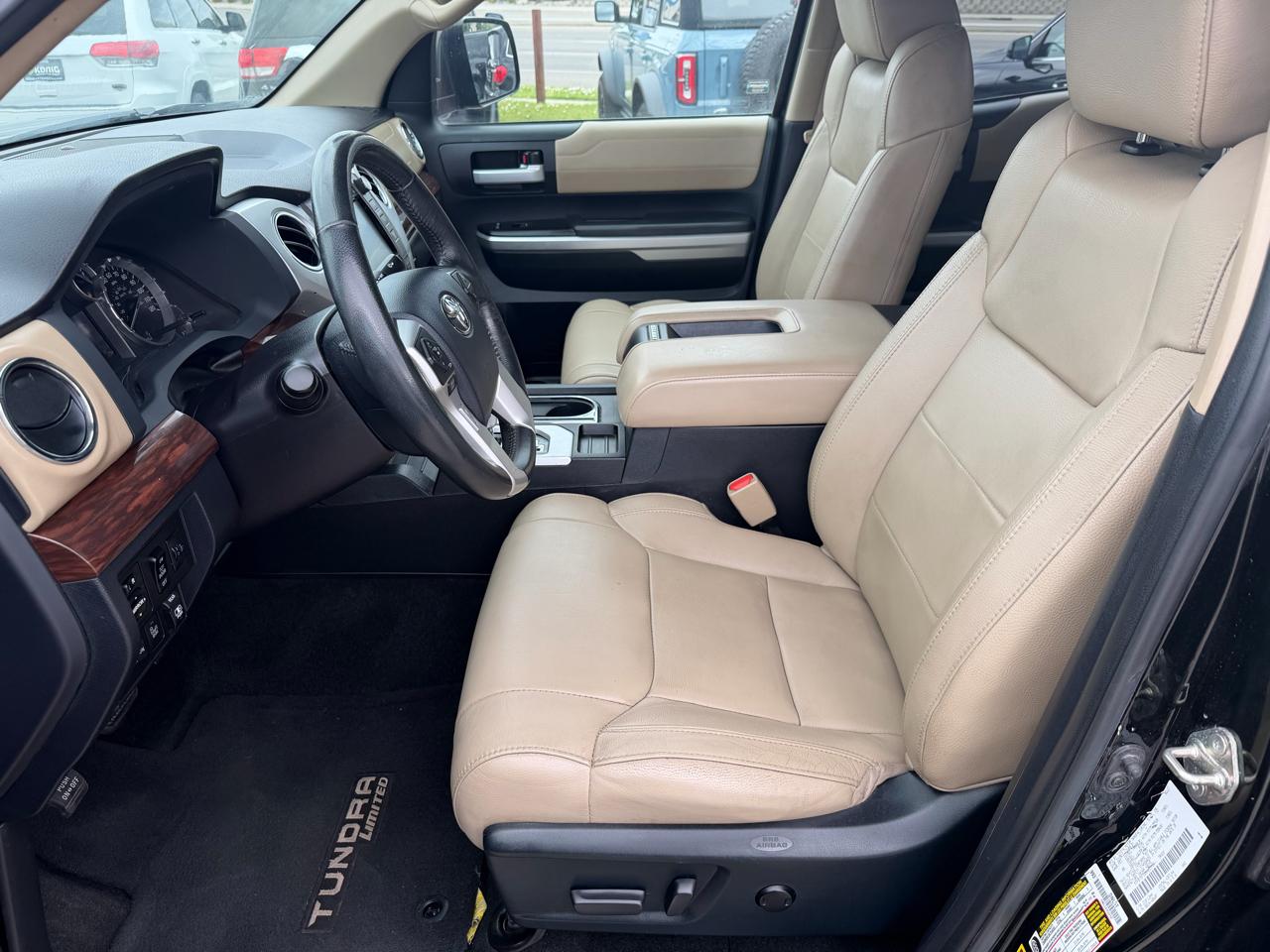 Toyota Tundra 4WD Limited Double Cab 6.5' Bed 5.7L (Natl) 2017