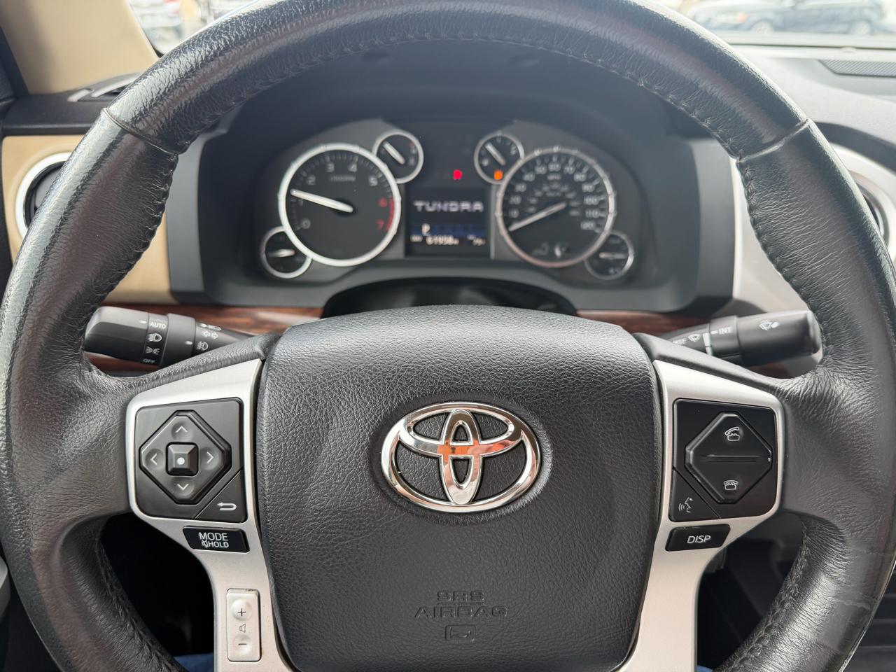 Toyota Tundra 4WD Limited Double Cab 6.5' Bed 5.7L (Natl) 2017