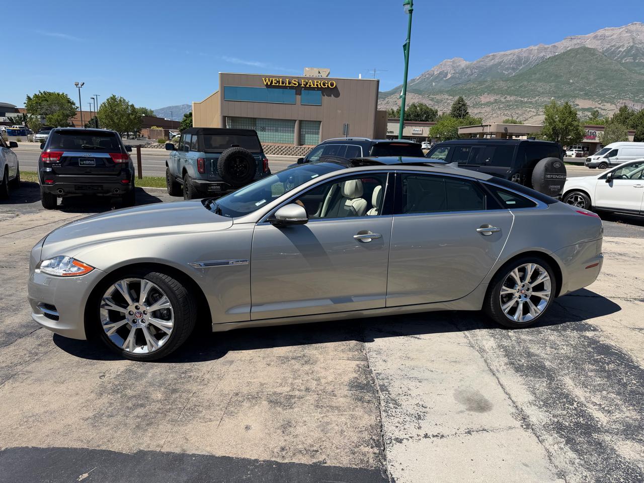 Jaguar XJ 4dr Sdn XJL Portfolio AWD 2014