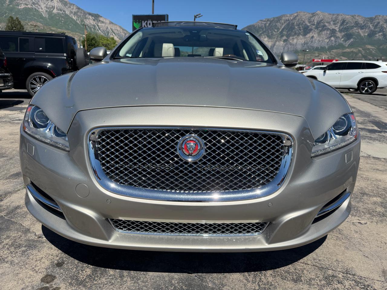 Jaguar XJ 4dr Sdn XJL Portfolio AWD 2014