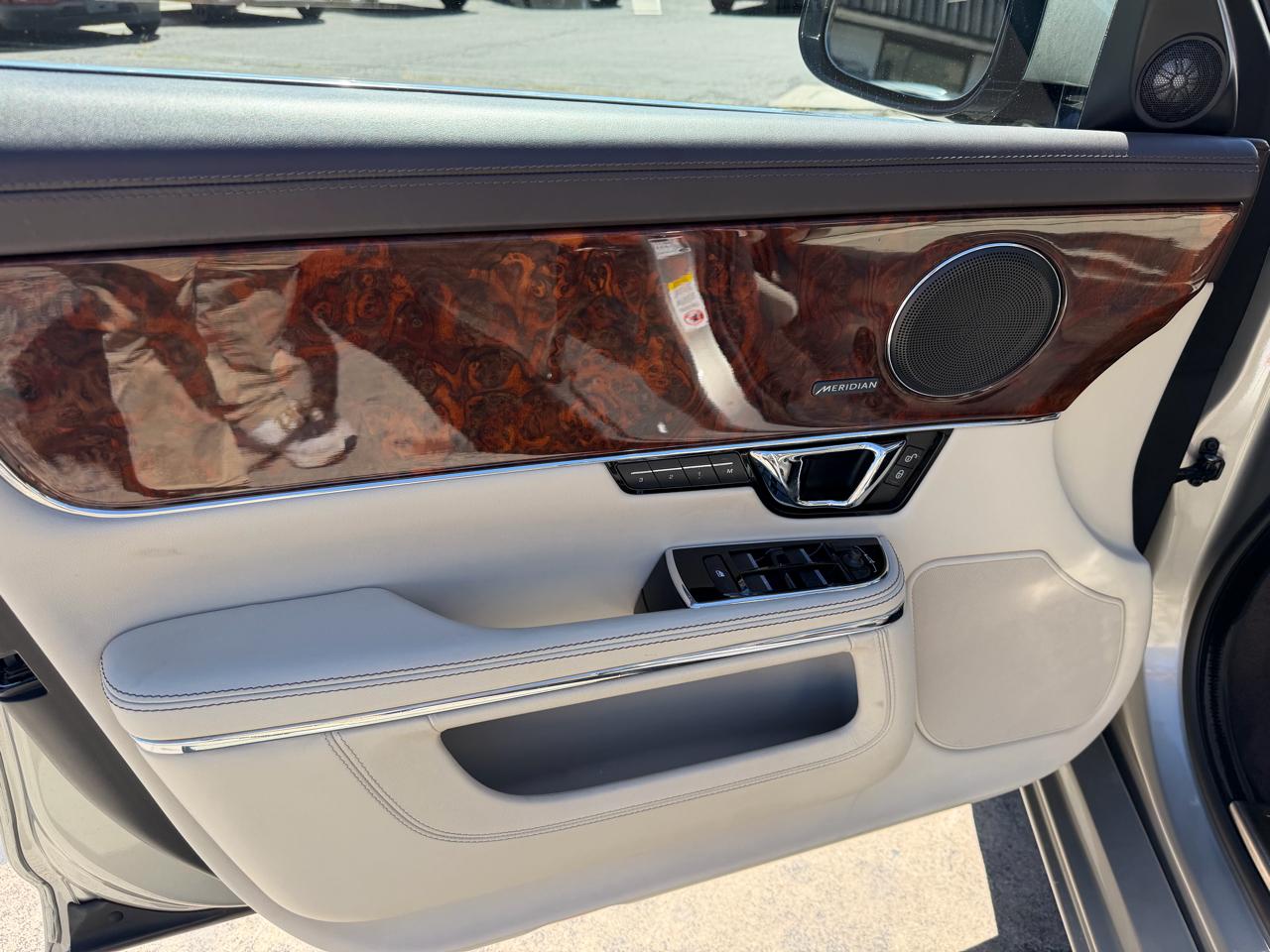 Jaguar XJ 4dr Sdn XJL Portfolio AWD 2014
