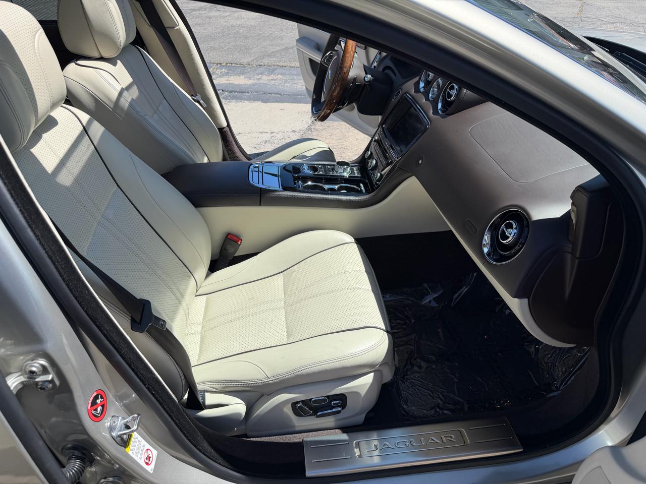 Jaguar XJ 4dr Sdn XJL Portfolio AWD 2014