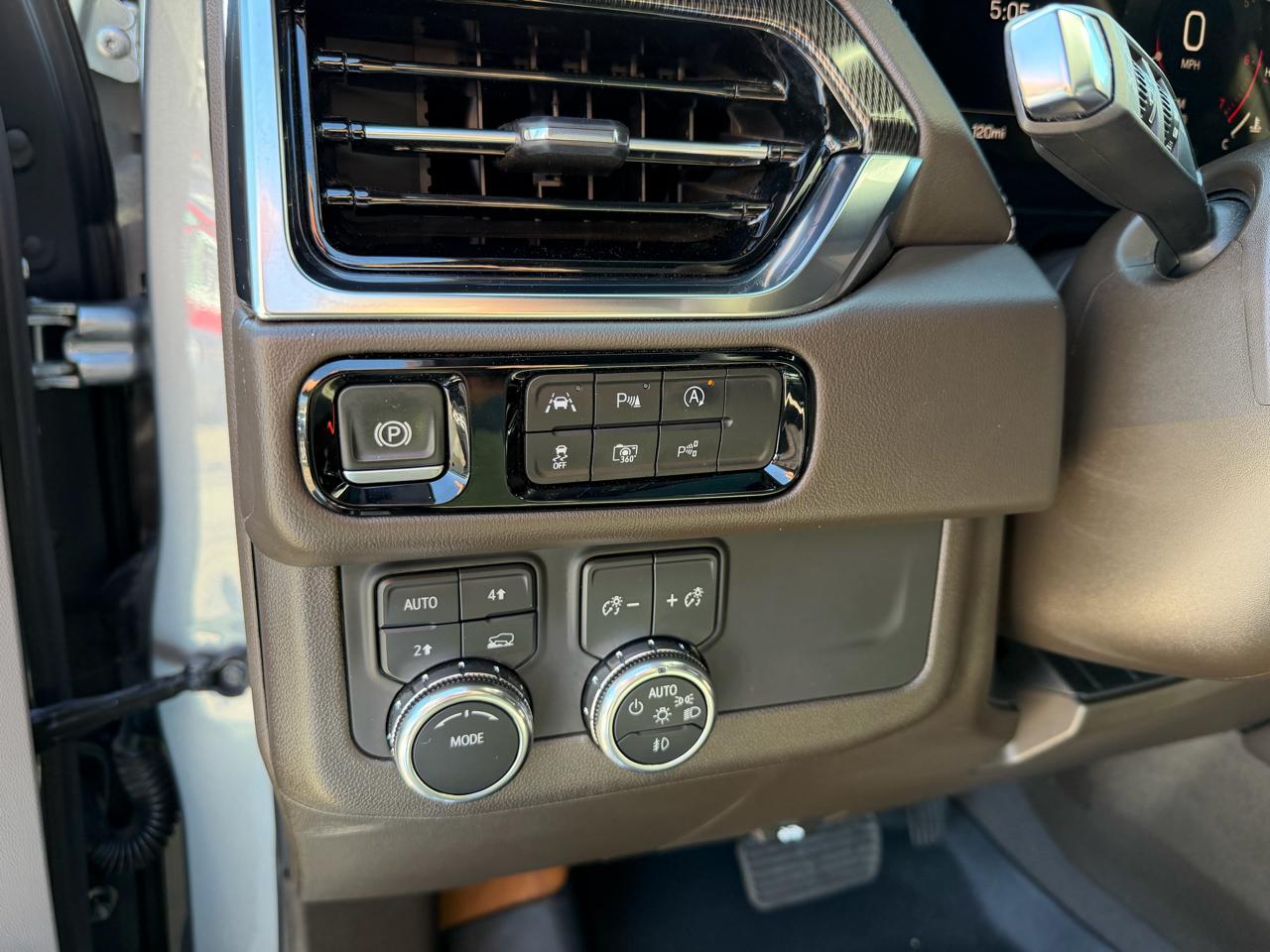 GMC Yukon 4WD 4dr Elevation 2025