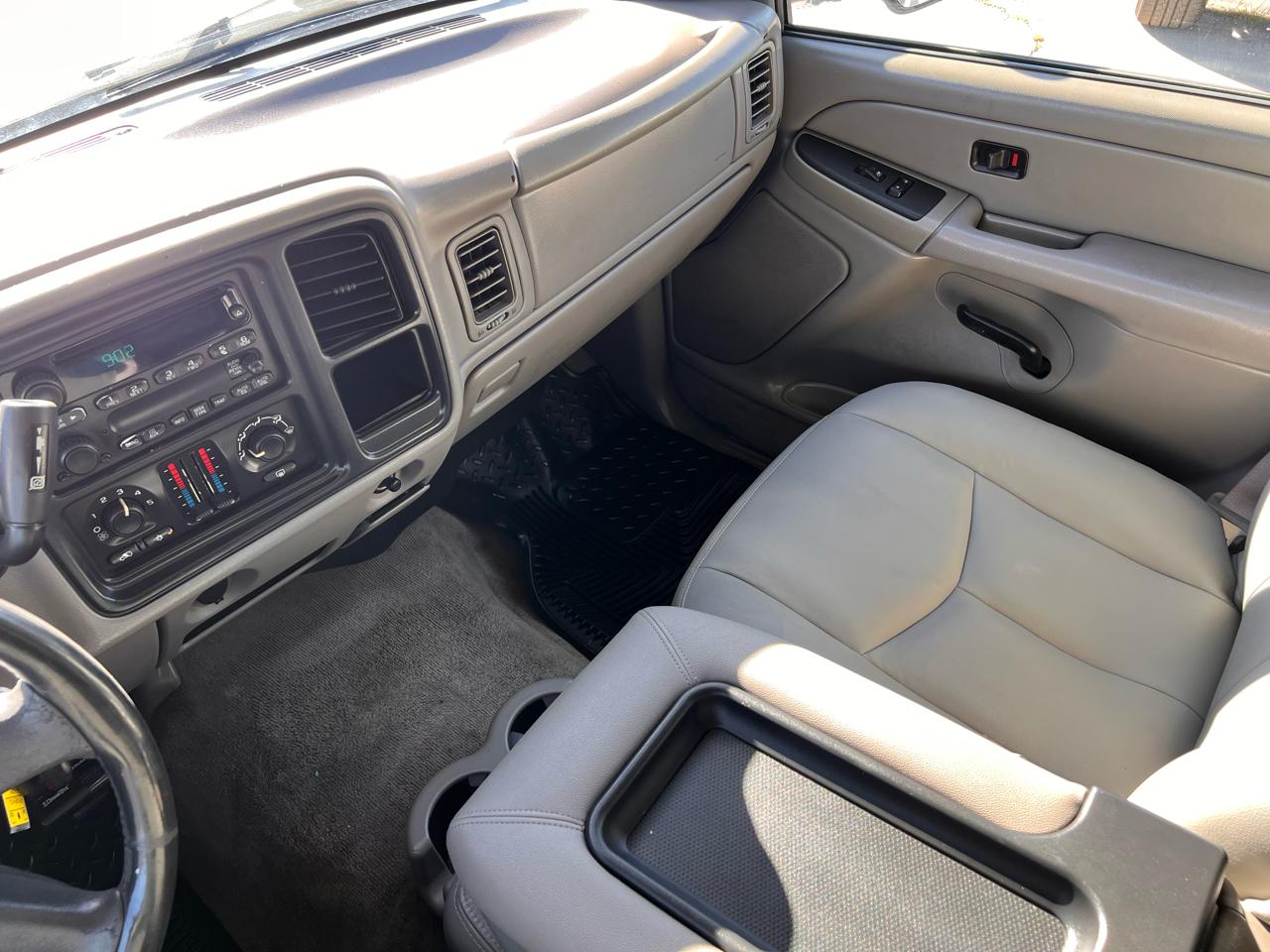 Chevrolet Silverado 2500HD Crew Cab 153" WB 4WD LS 2004
