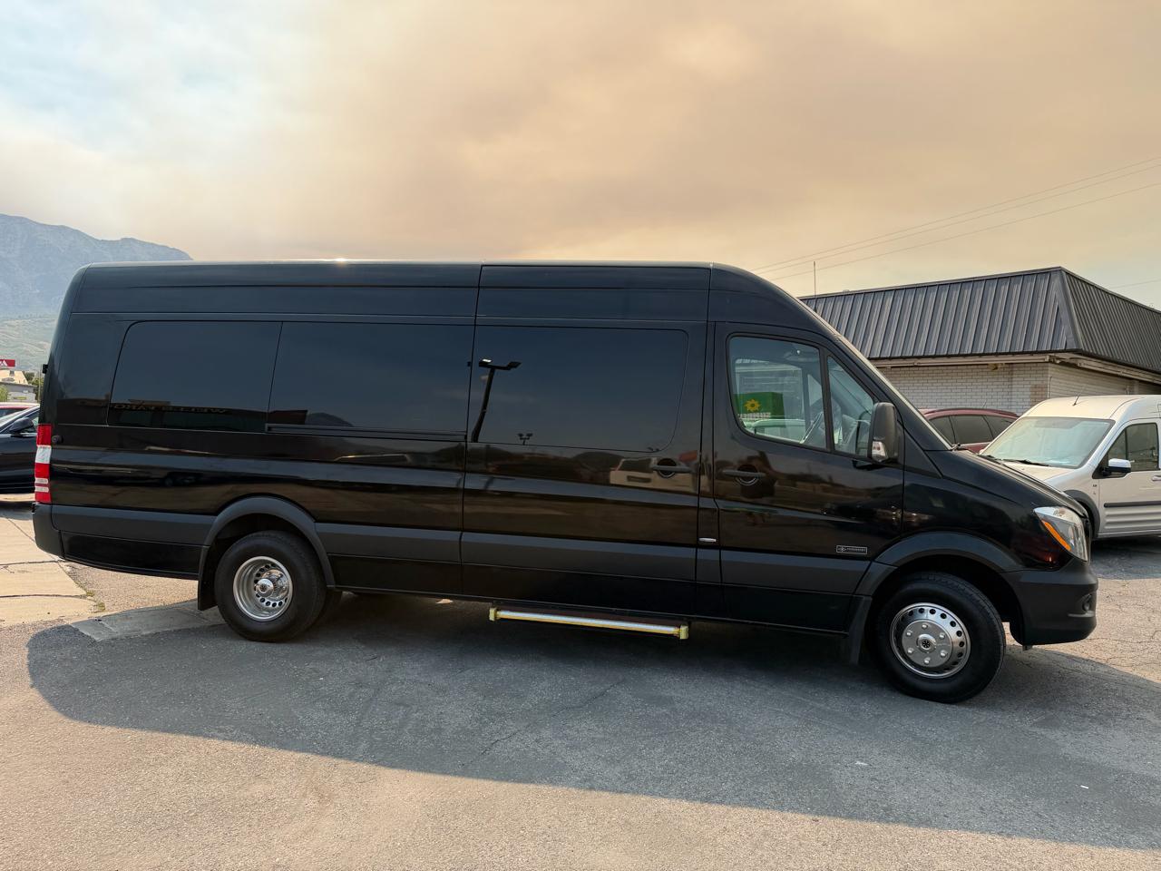 Mercedes-Benz Sprinter RWD 3500 170" EXT 2016