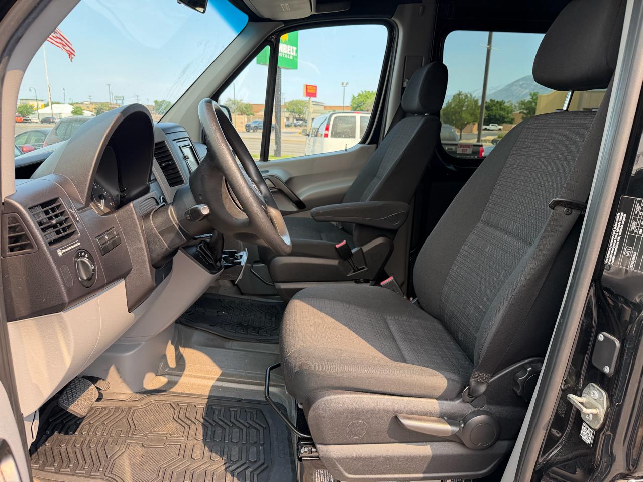 Mercedes-Benz Sprinter RWD 3500 170" EXT 2016