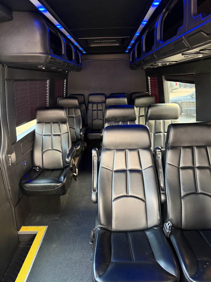 Mercedes-Benz Sprinter RWD 3500 170" EXT 2016