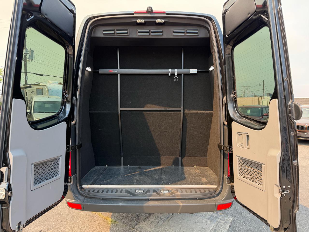 Mercedes-Benz Sprinter RWD 3500 170" EXT 2016