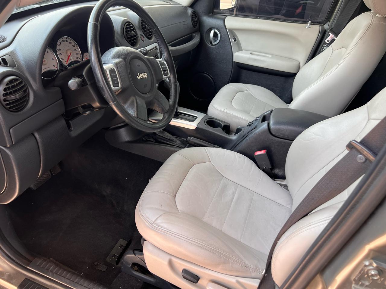 Jeep Liberty 4dr Limited 4WD 2004