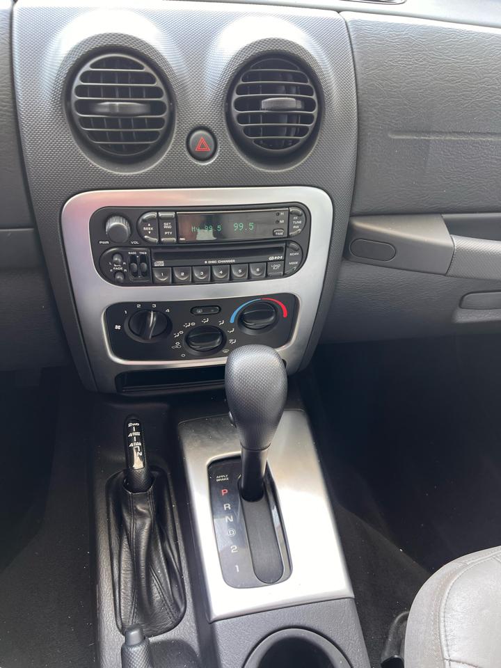 Jeep Liberty 4dr Limited 4WD 2004