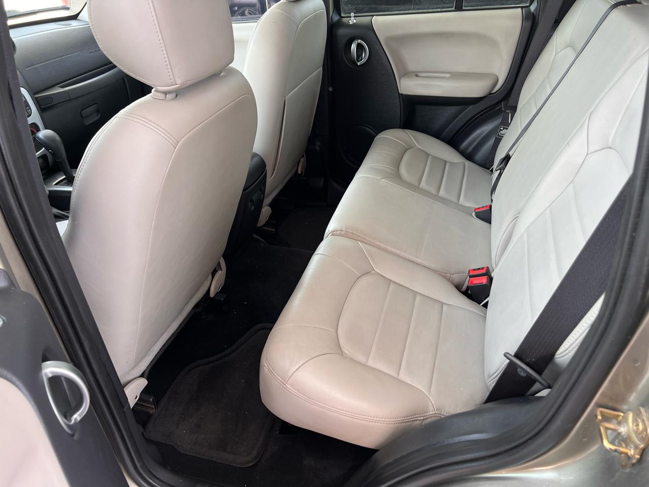 Jeep Liberty 4dr Limited 4WD 2004