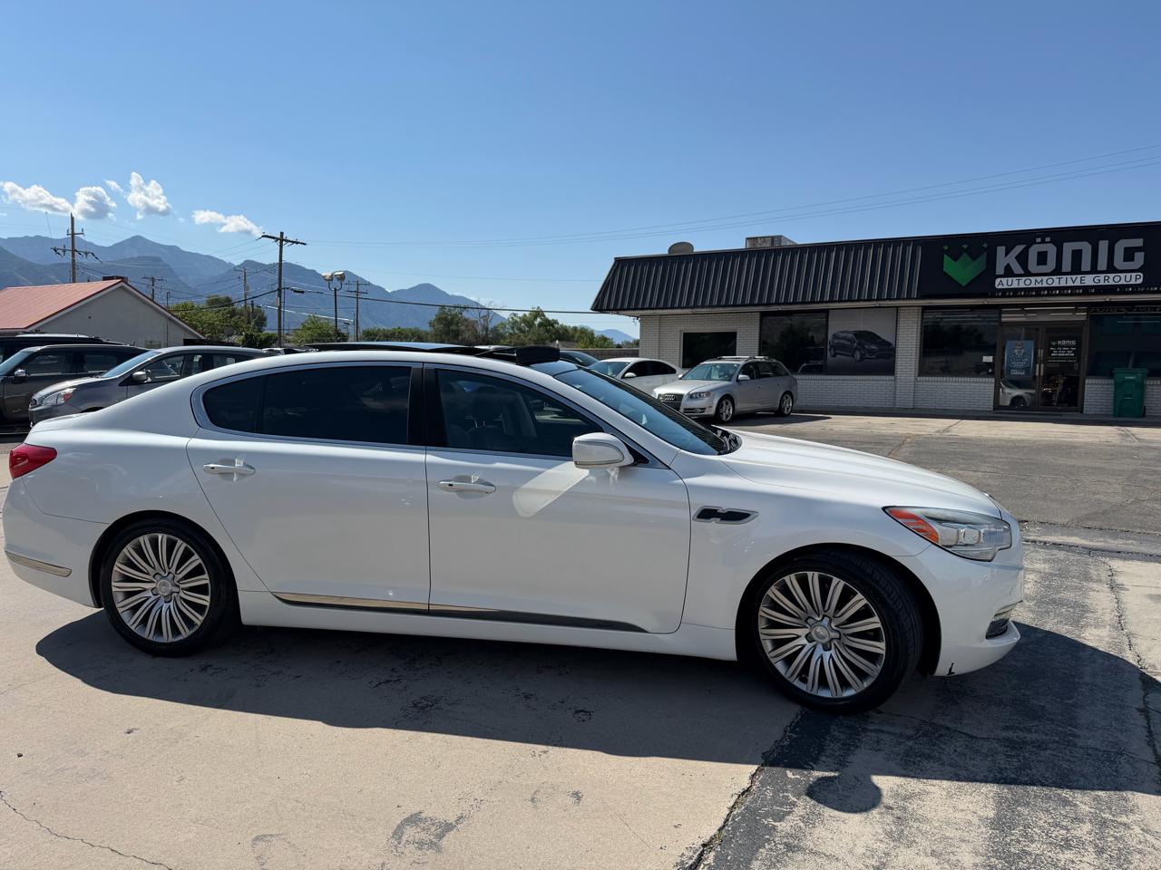 Kia K900 4dr Sdn Premium 2015