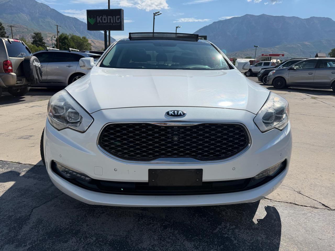 Kia K900 4dr Sdn Premium 2015