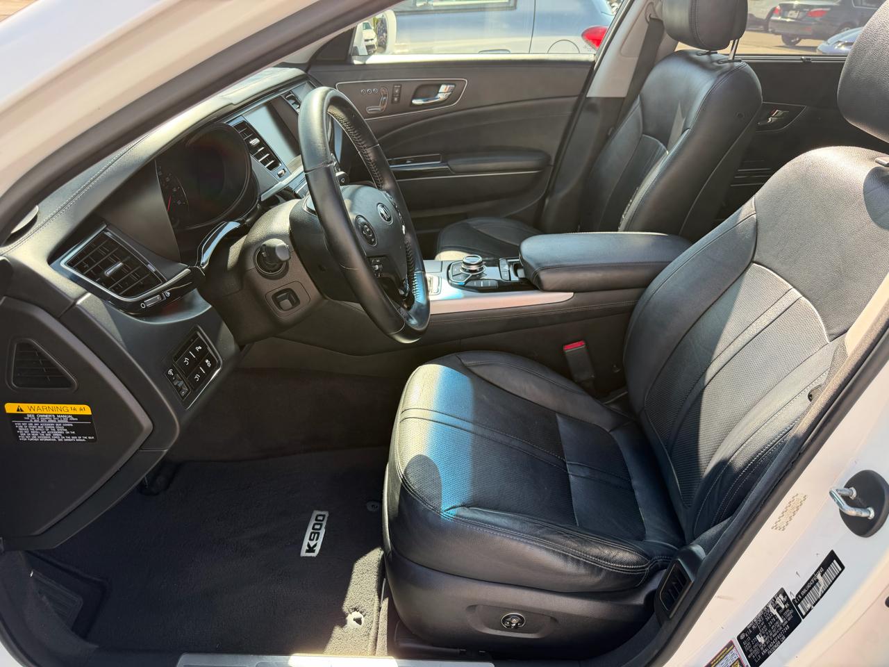 Kia K900 4dr Sdn Premium 2015
