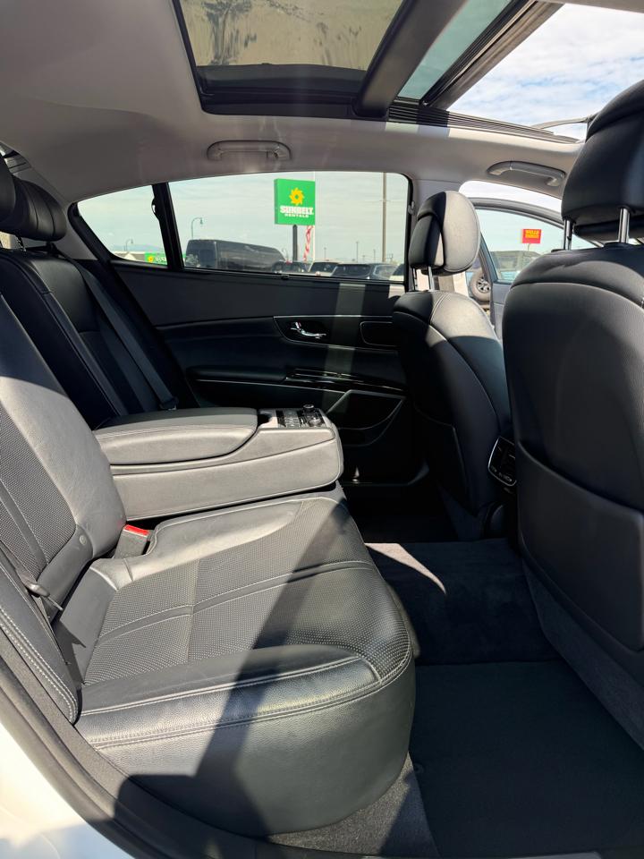 Kia K900 4dr Sdn Premium 2015