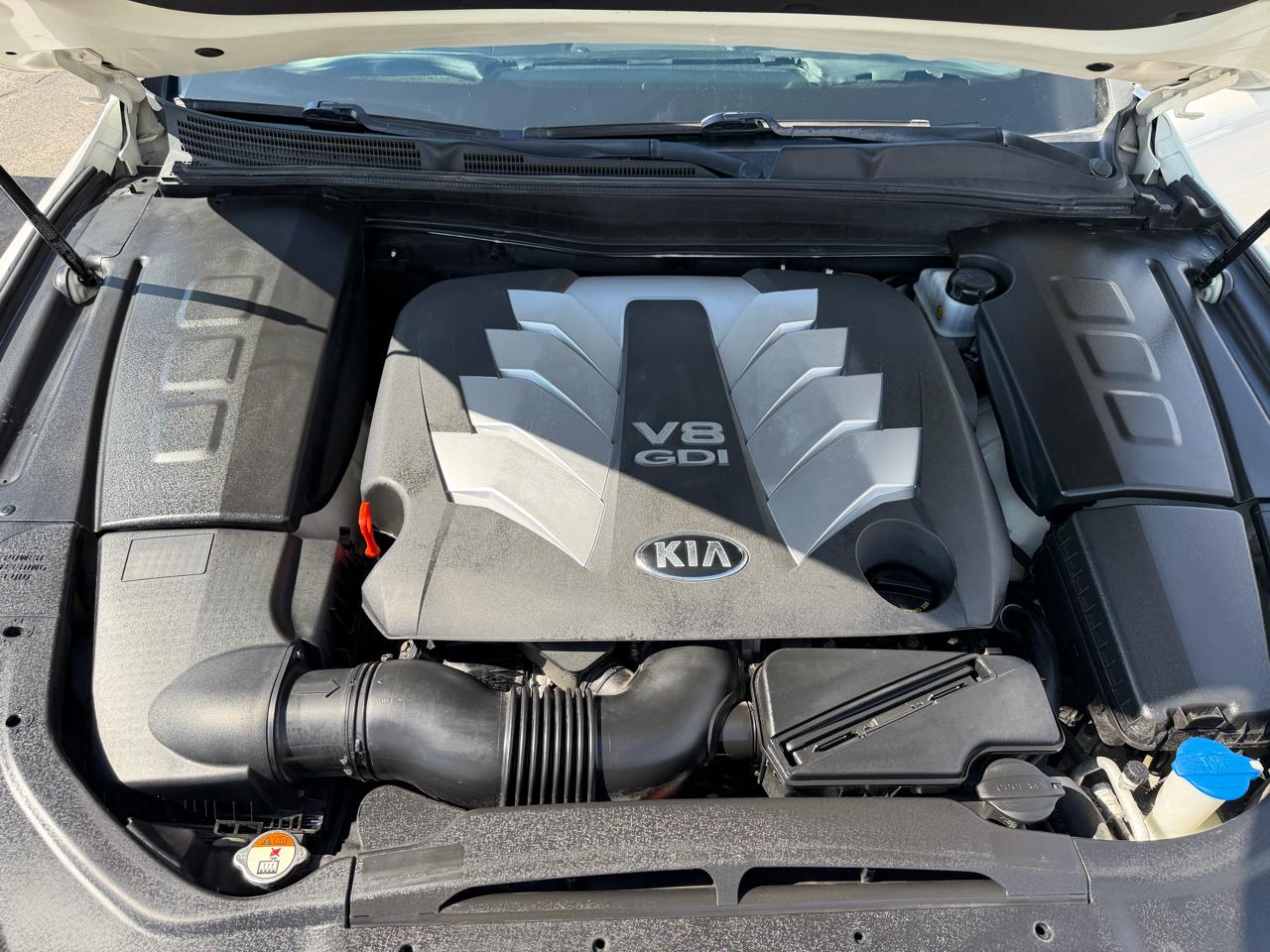Kia K900 4dr Sdn Premium 2015