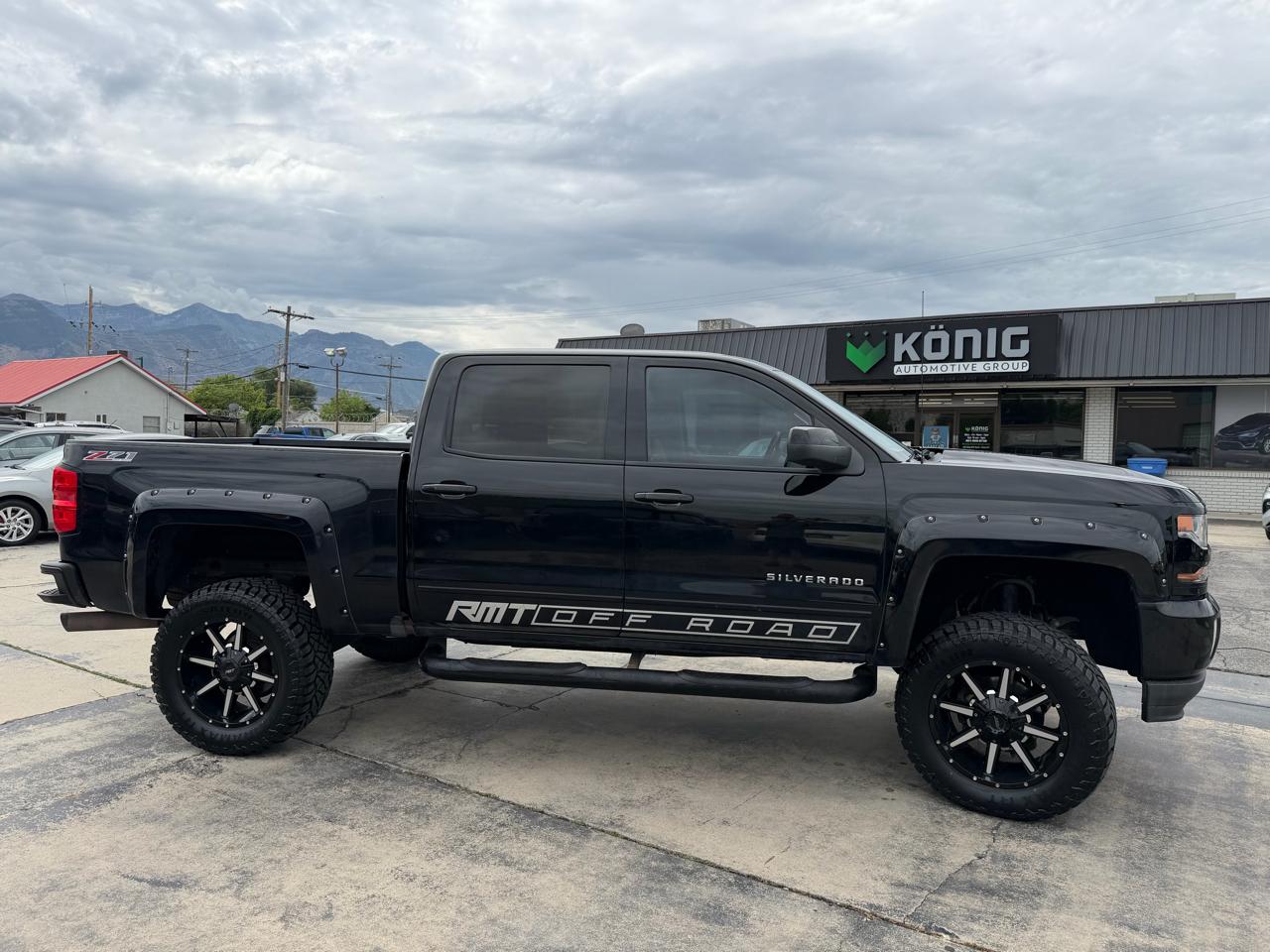 Chevrolet Silverado 1500 4WD Crew Cab 143.5" LT w/2LT 2017