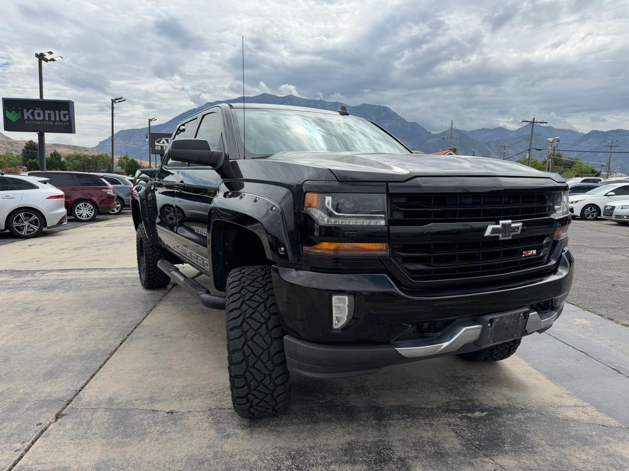 Chevrolet Silverado 1500 4WD Crew Cab 143.5" LT w/2LT 2017