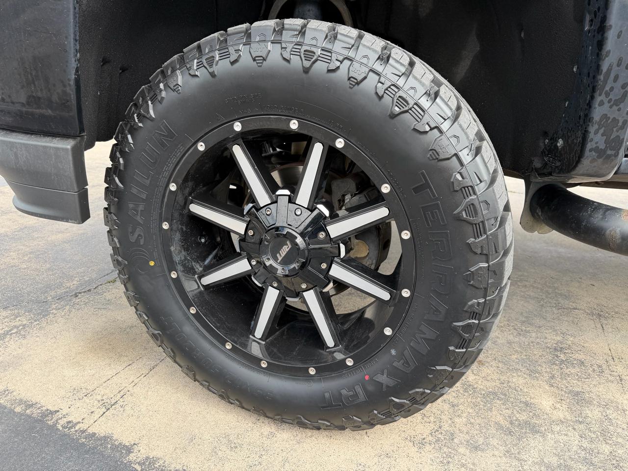 Chevrolet Silverado 1500 4WD Crew Cab 143.5" LT w/2LT 2017