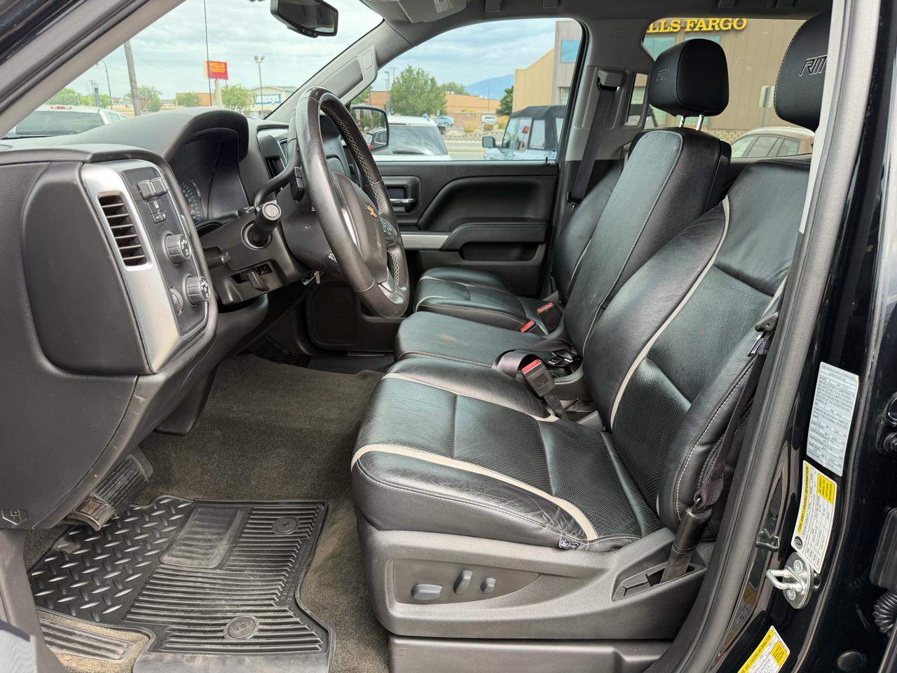 Chevrolet Silverado 1500 4WD Crew Cab 143.5" LT w/2LT 2017
