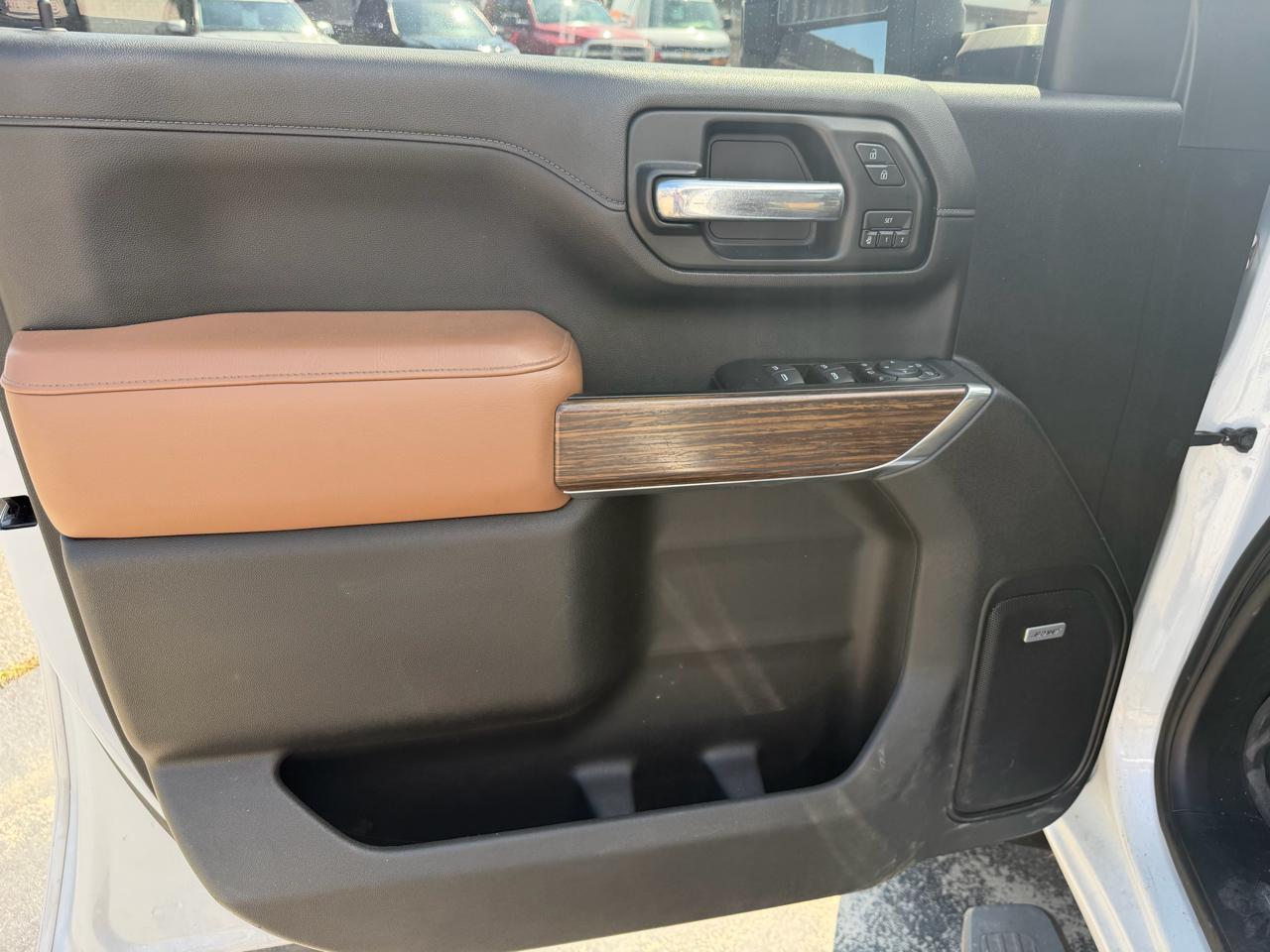 Chevrolet Silverado 2500HD 4WD Crew Cab 159" High Country 2020