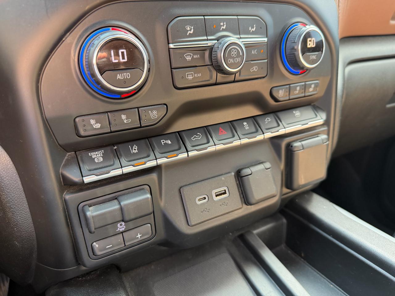 Chevrolet Silverado 2500HD 4WD Crew Cab 159" High Country 2020