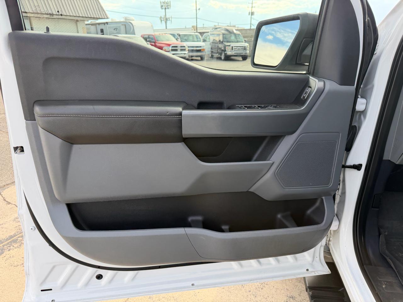 Ford F-150 4WD SuperCrew 145" XLT 2022