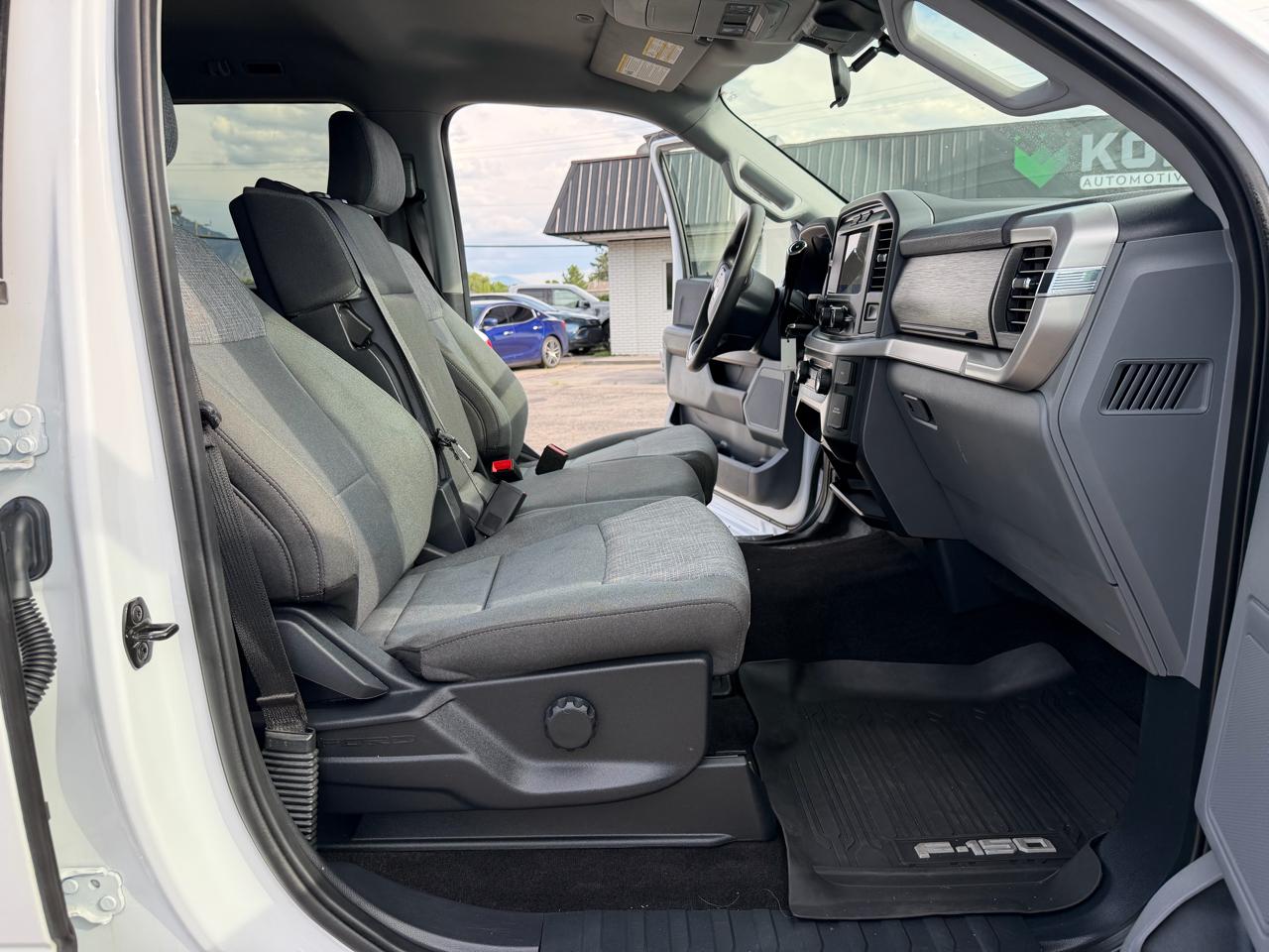 Ford F-150 4WD SuperCrew 145" XLT 2022
