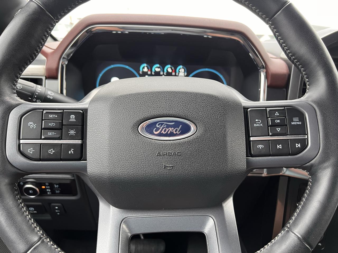 Ford F-150 Lariat SuperCab 6.5-ft. Bed 4WD 2023