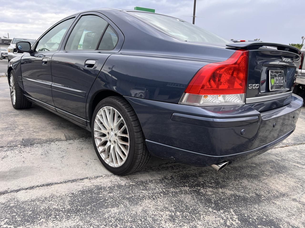 Volvo S60 4dr Sdn 2.4T FWD w/Snrf 2008