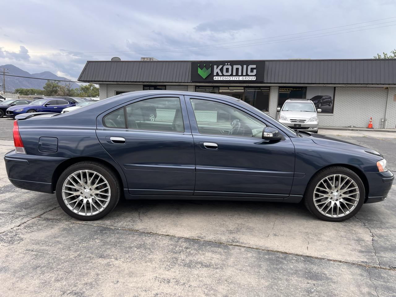 Volvo S60 4dr Sdn 2.4T FWD w/Snrf 2008