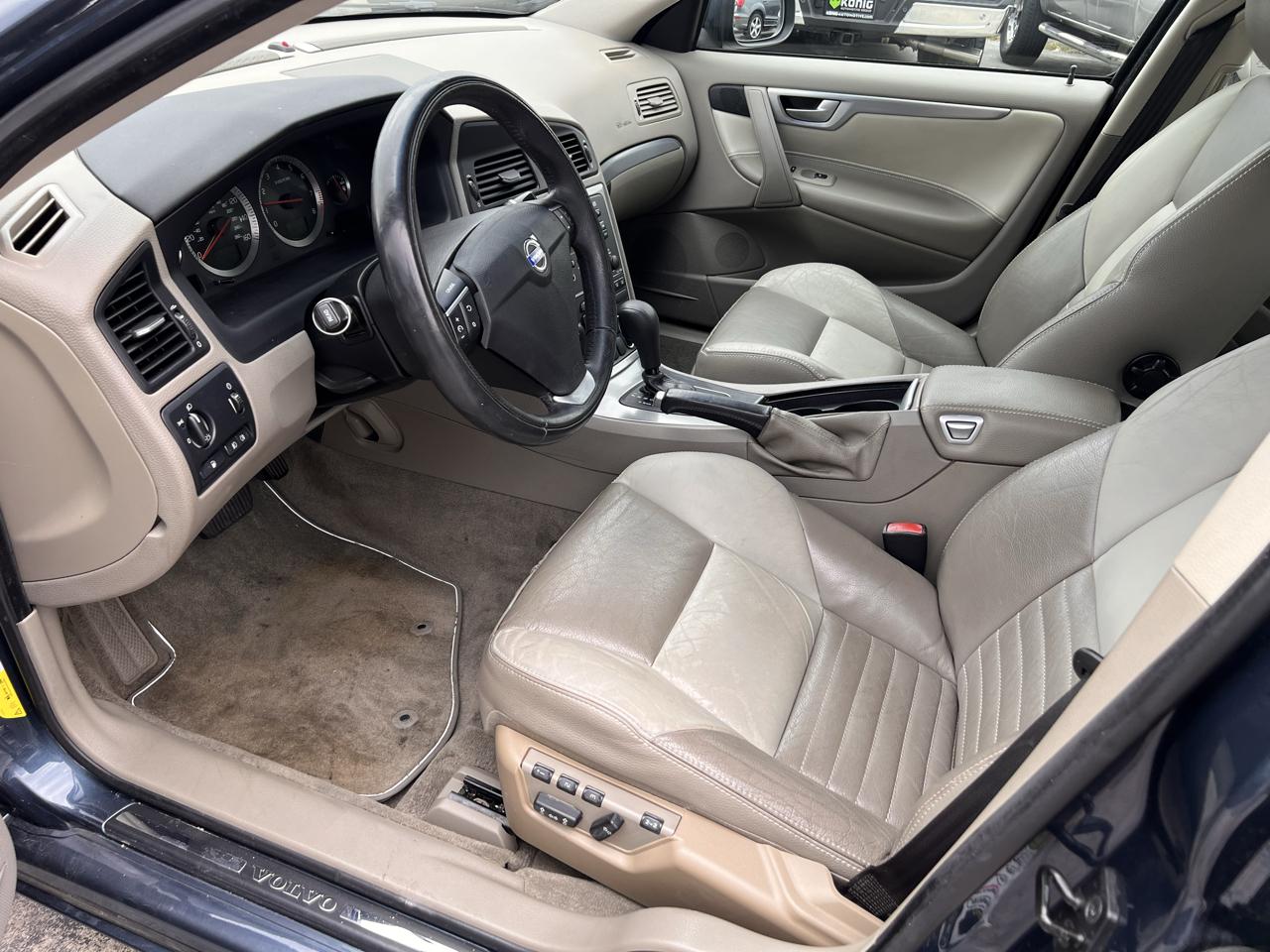 Volvo S60 4dr Sdn 2.4T FWD w/Snrf 2008