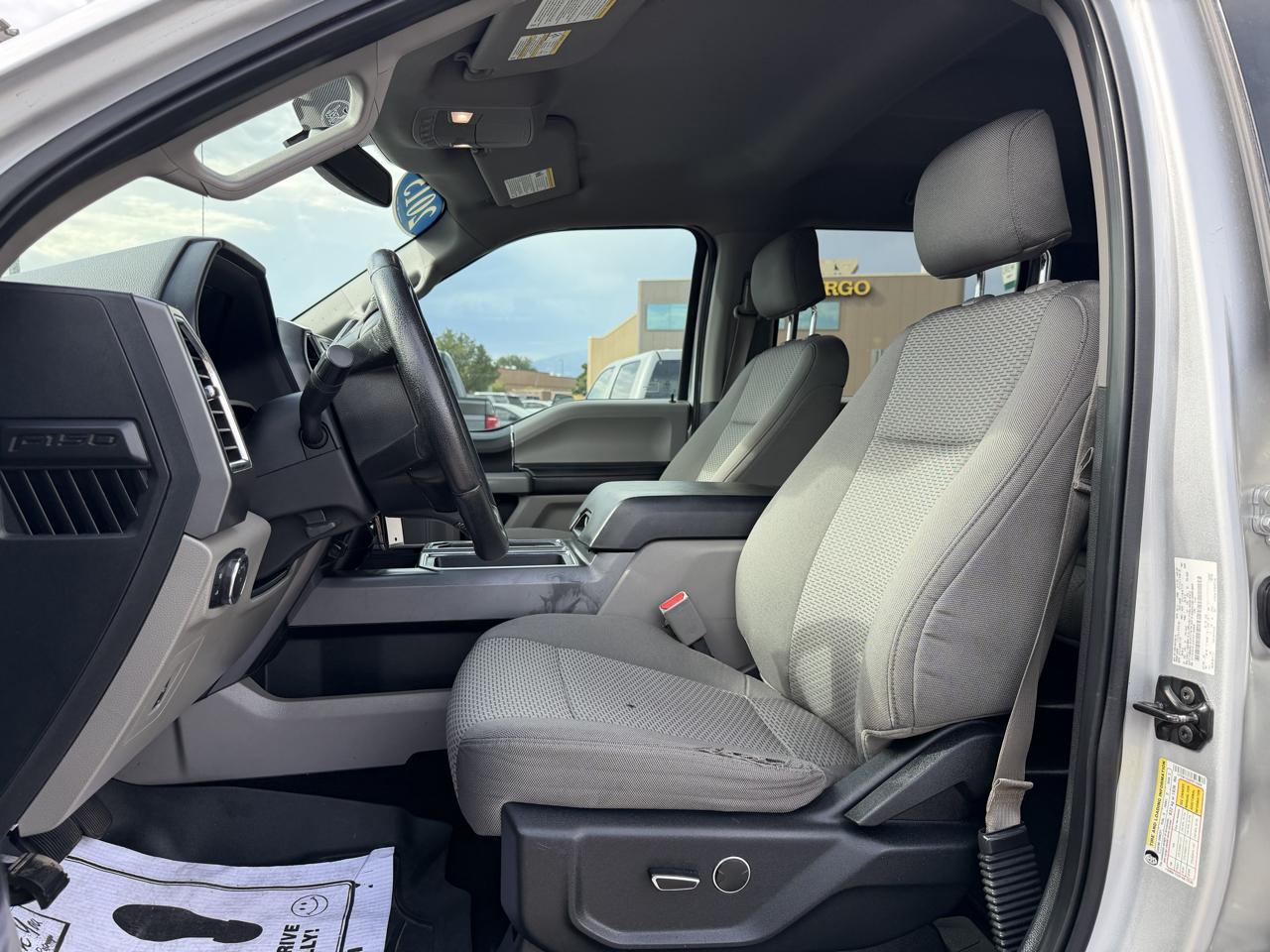 Ford F-150 4WD SuperCrew 145" XLT 2015