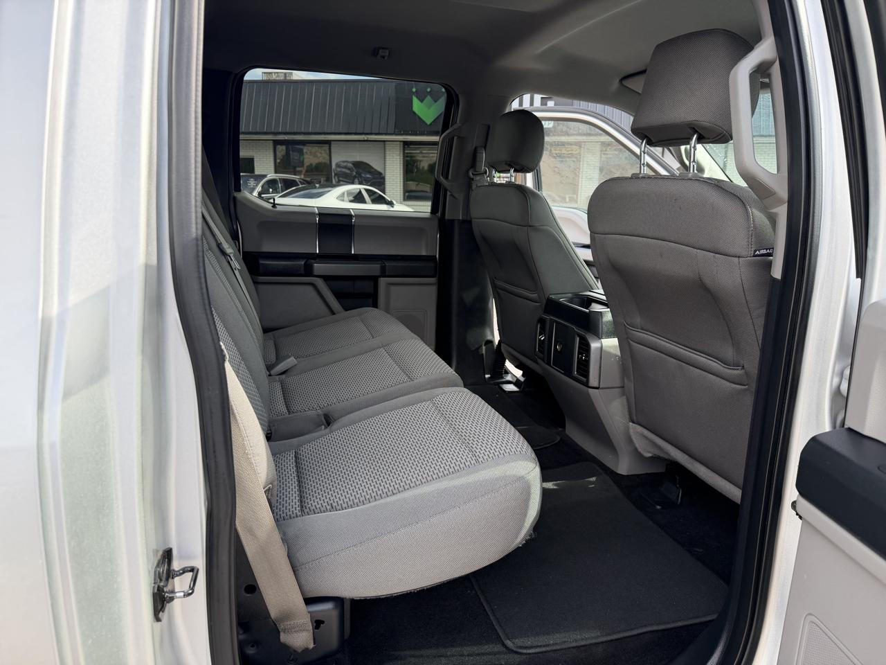 Ford F-150 4WD SuperCrew 145" XLT 2015