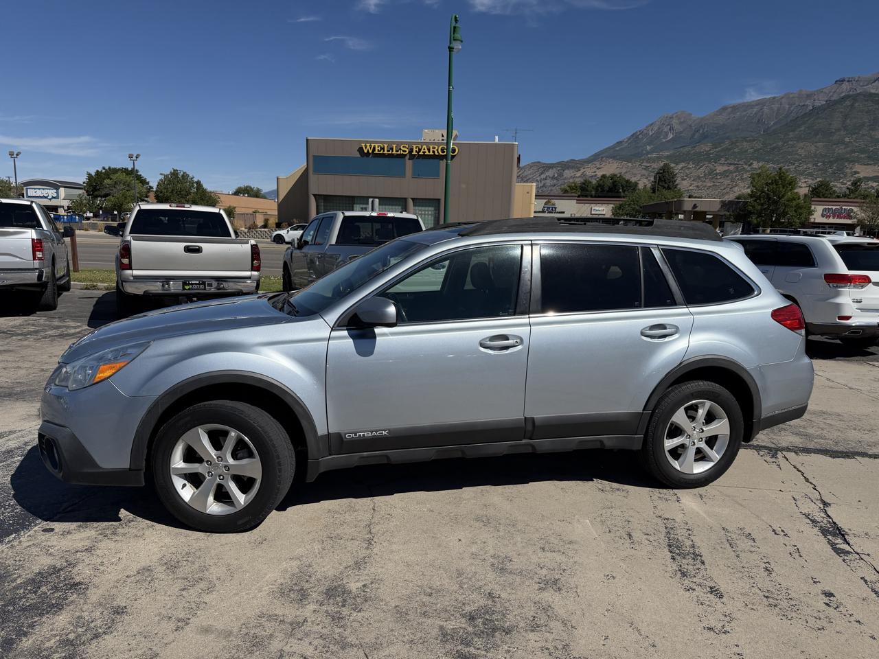 Subaru Outback 4dr Wgn H4 Auto 2.5i Limited 2014
