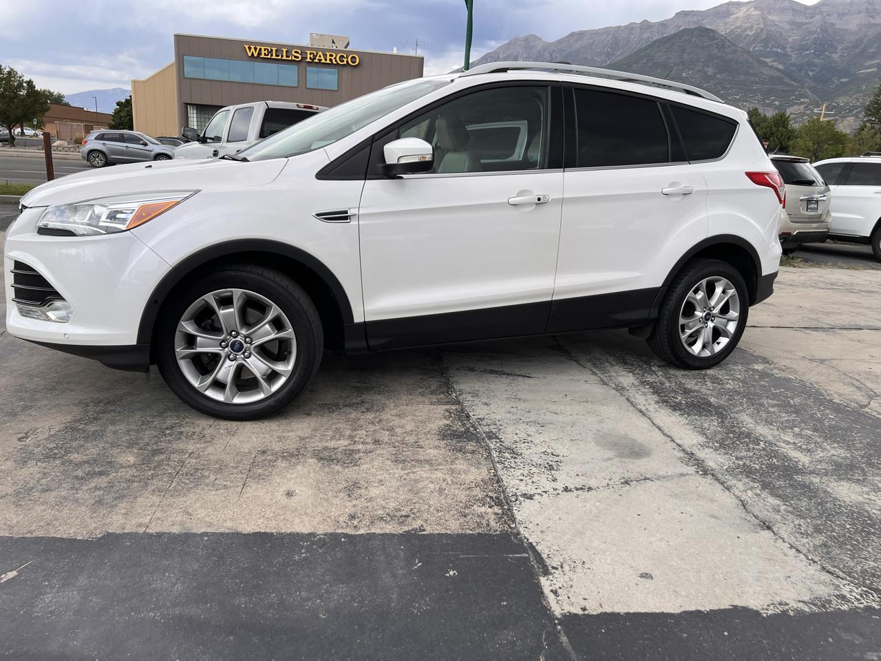 Ford Escape 4WD 4dr Titanium 2014