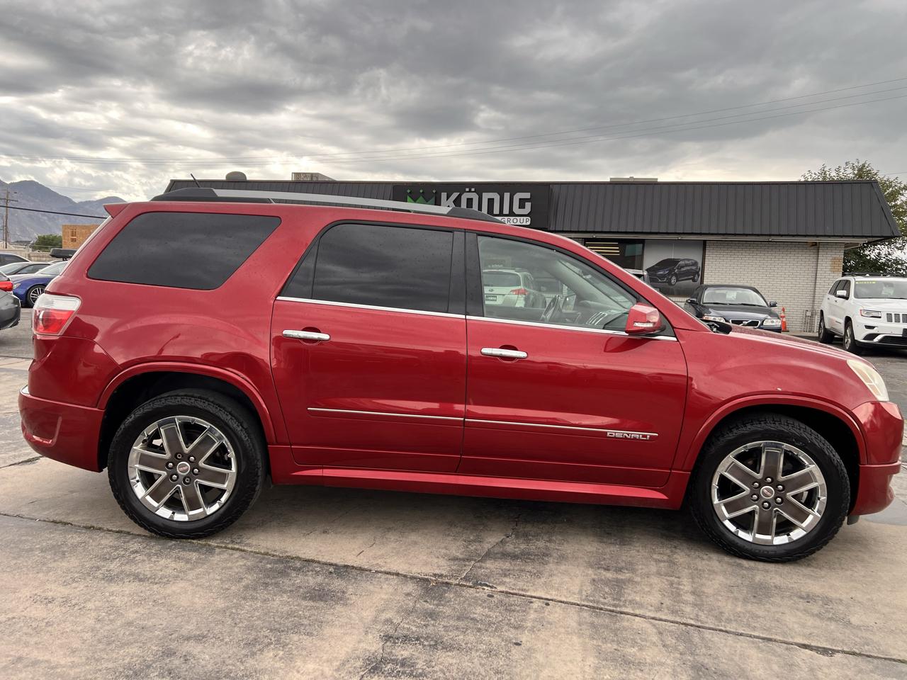 GMC Acadia FWD 4dr Denali 2012