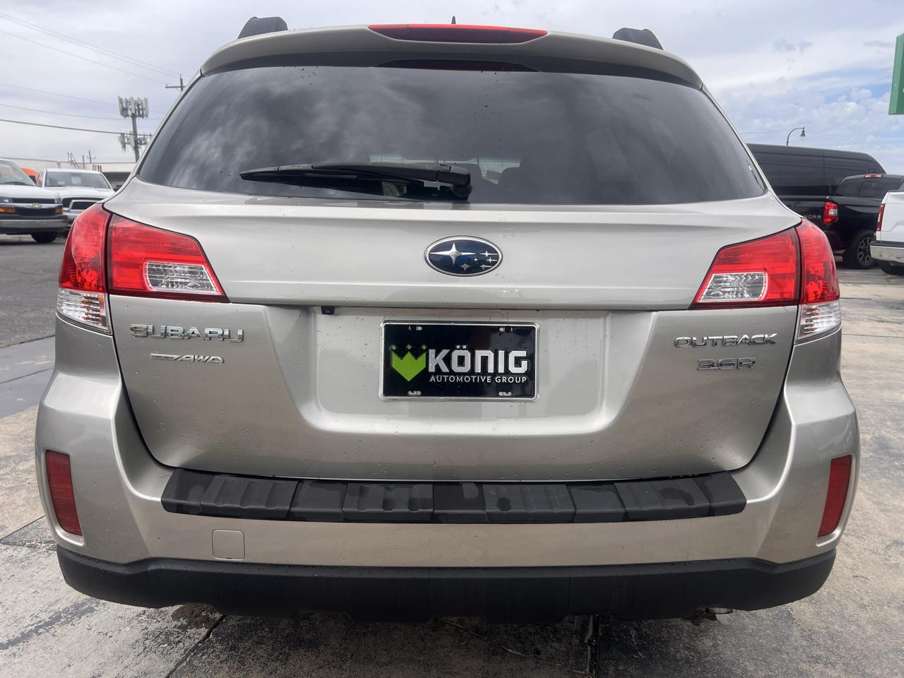 Subaru Outback 4dr Wgn H6 Auto 3.6R Limited 2014