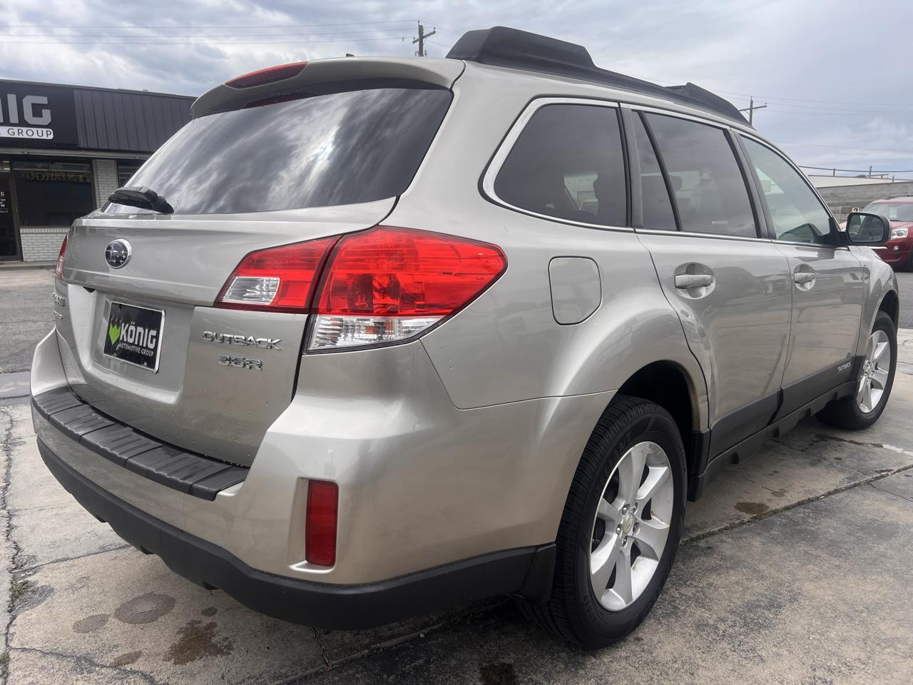 Subaru Outback 4dr Wgn H6 Auto 3.6R Limited 2014