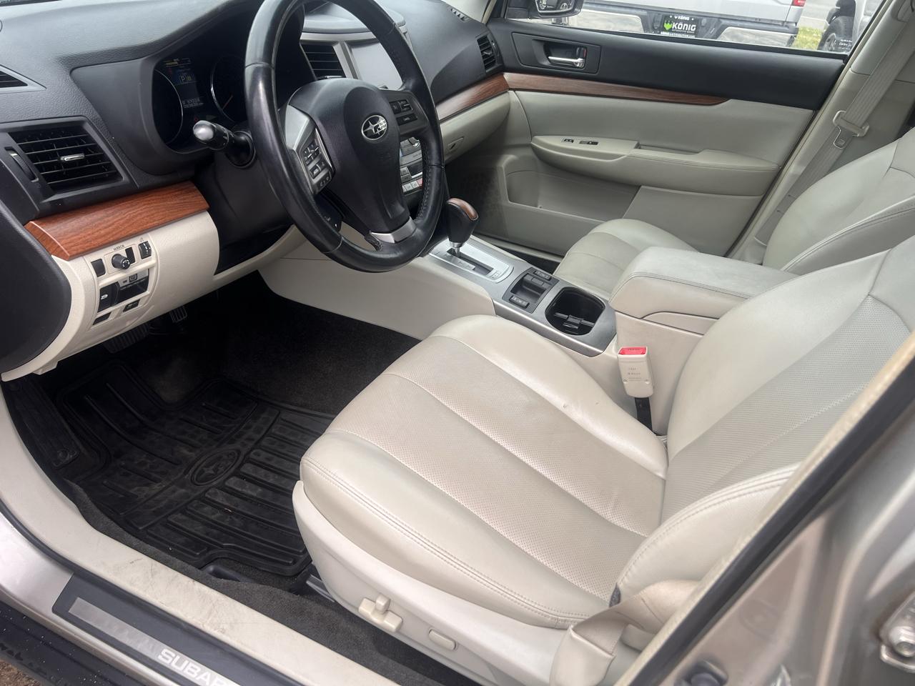 Subaru Outback 4dr Wgn H6 Auto 3.6R Limited 2014