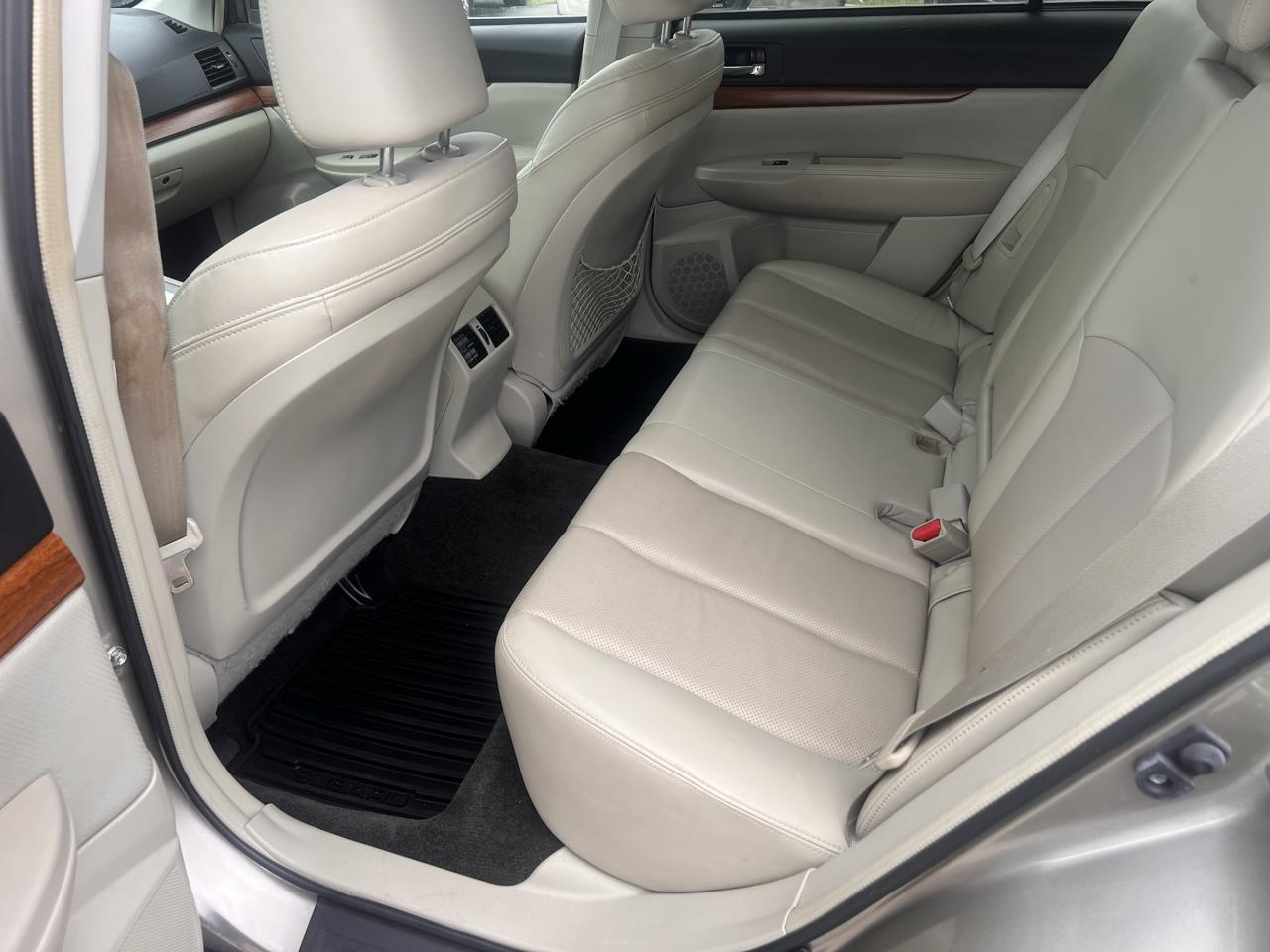 Subaru Outback 4dr Wgn H6 Auto 3.6R Limited 2014