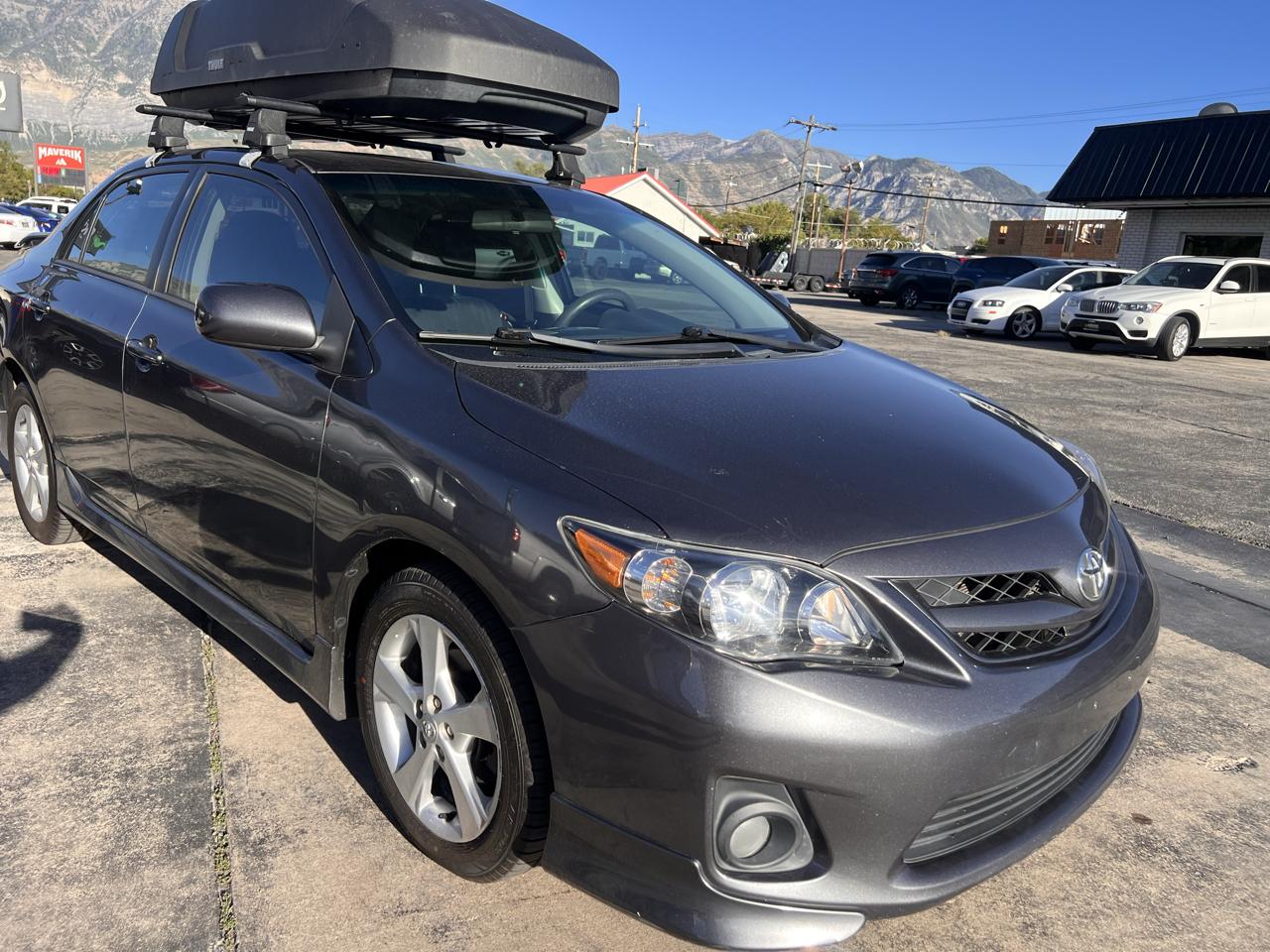 Toyota Corolla 4dr Sdn Auto LE (Natl) 2011